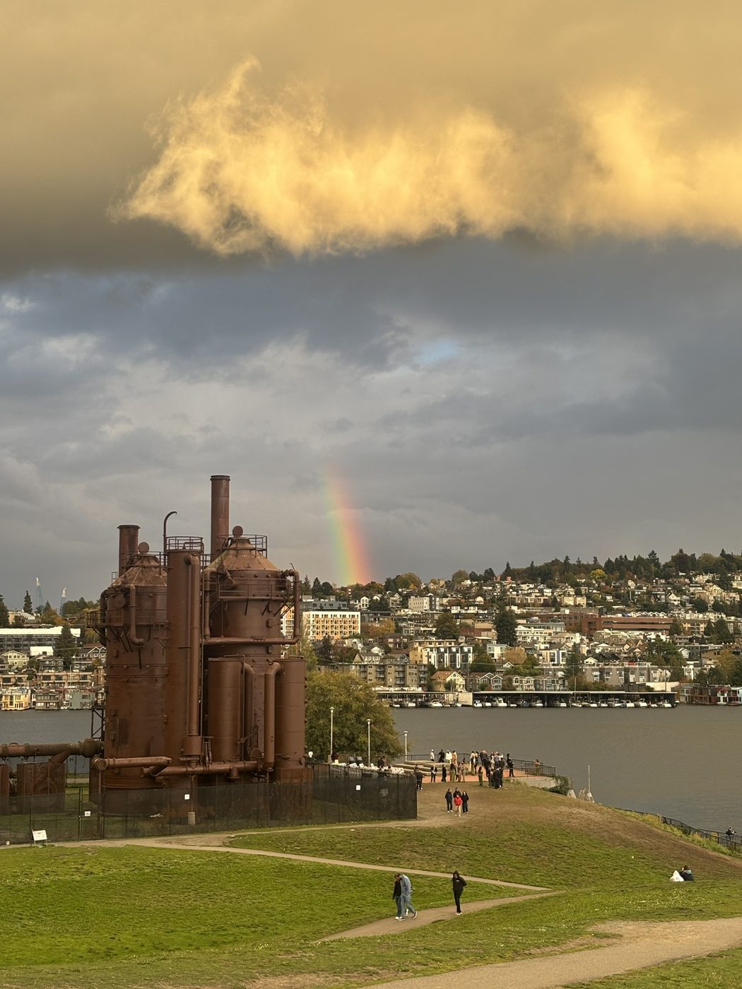 Rainbow over Lake Union seen from Gas Works Park